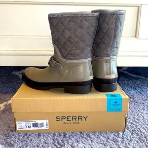 Walker Gray Taupe Quilted NEVER WORN Sperry boots